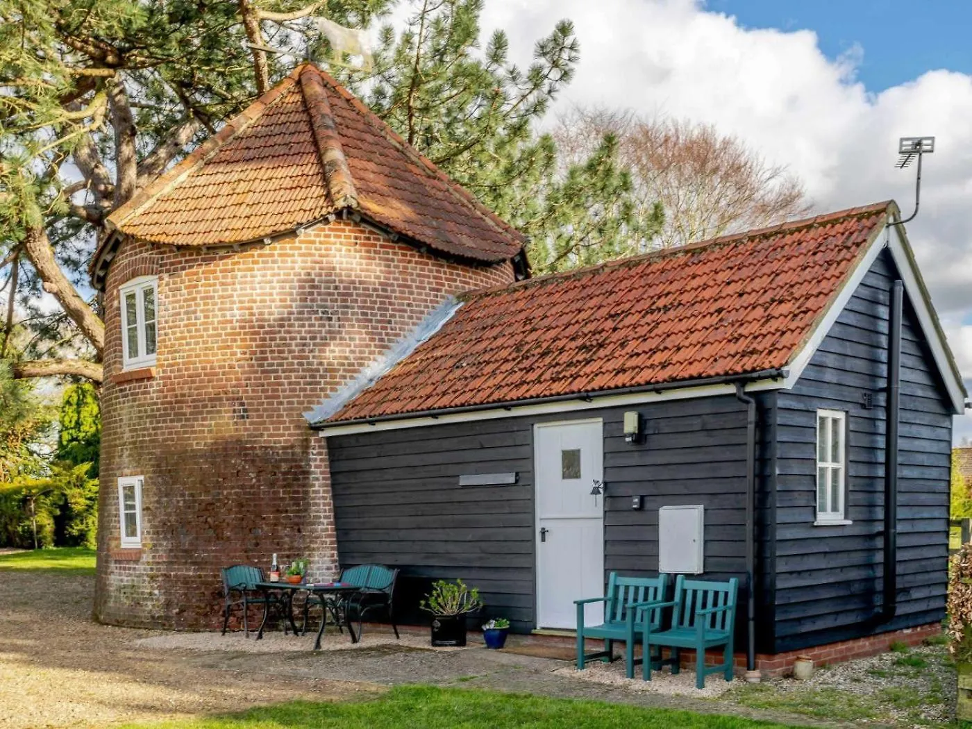 4 Norfolk Hotels Where the Staff Makes the Difference