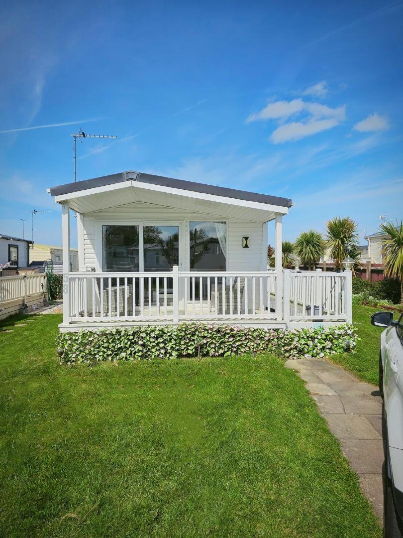 5 Smart Holiday Park Hotels in North Wales Worth Booking