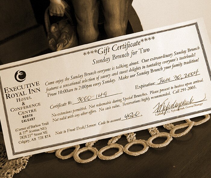 Christmas gift certificate >>> Click photo to close window